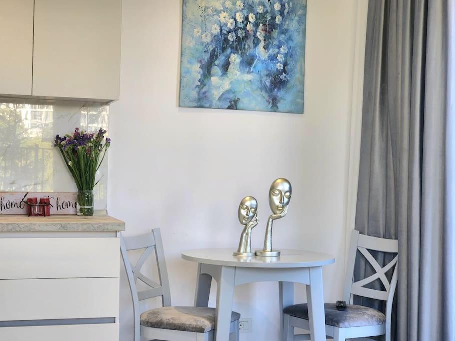 Penthouse With A City View Тирана Екстериор снимка